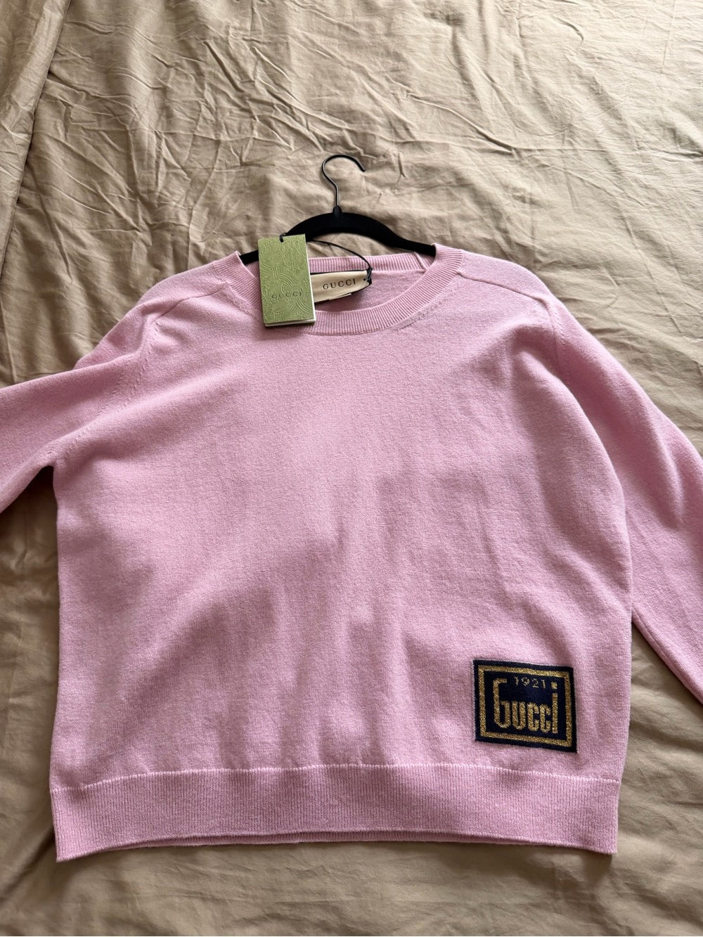 Gucci Pink Cashmere Crewneck Sweater with Logo Patch